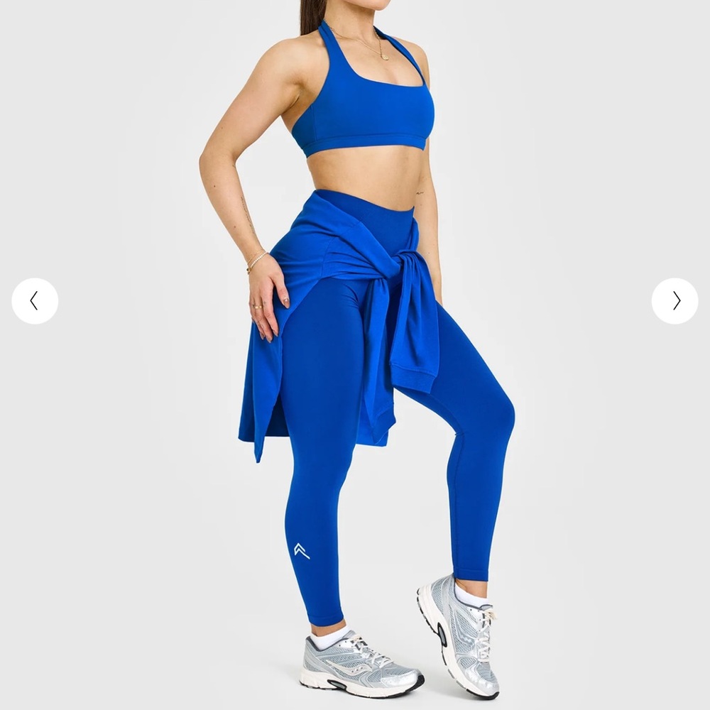 Oner Active - EFFORTLESS SEAMLESS LEGGINGS WITH WHITE LOGO - Picture 2 of 5